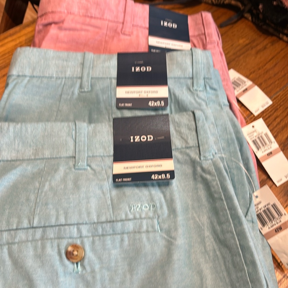 new with tags Izod mens oxford stretch shorts